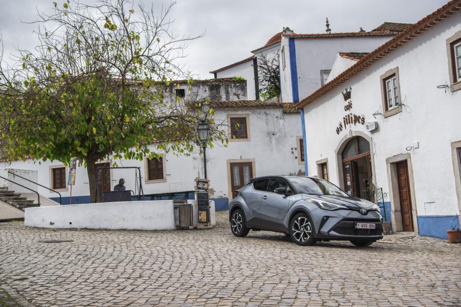  Toyota C-HR Hybrid 2019 года  (WW) (фото 130 из 174)